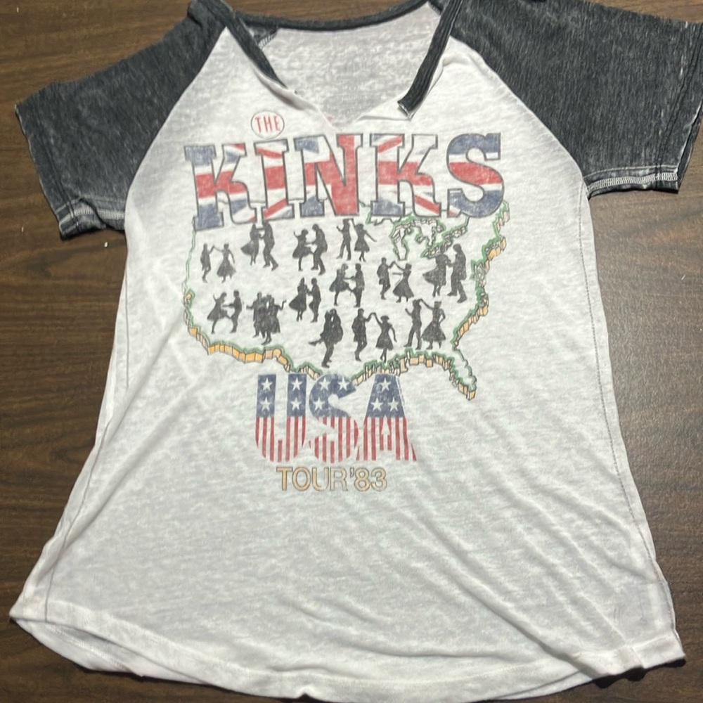 1983 THE KINKS VINTAGE VNECK